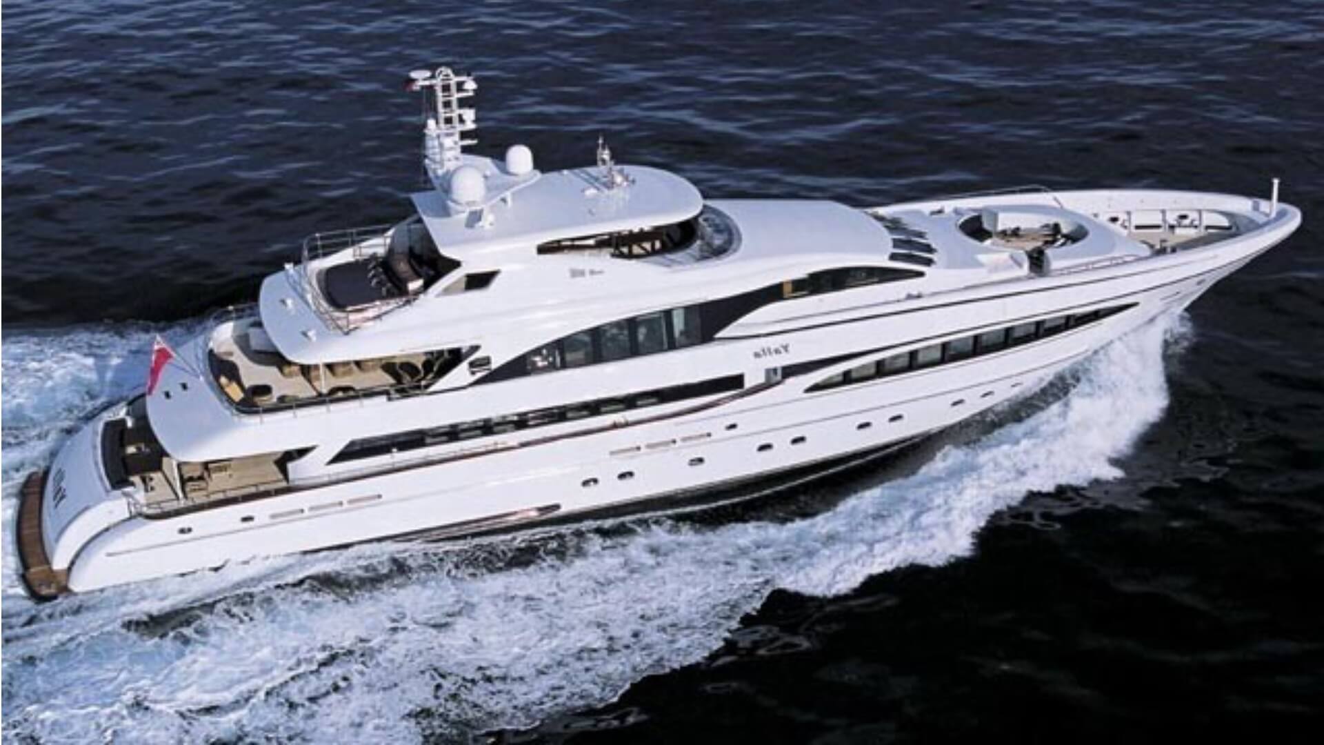 How to choose your charter yacht